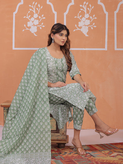 Mitrika green floral printed kurta pant set with dupatta