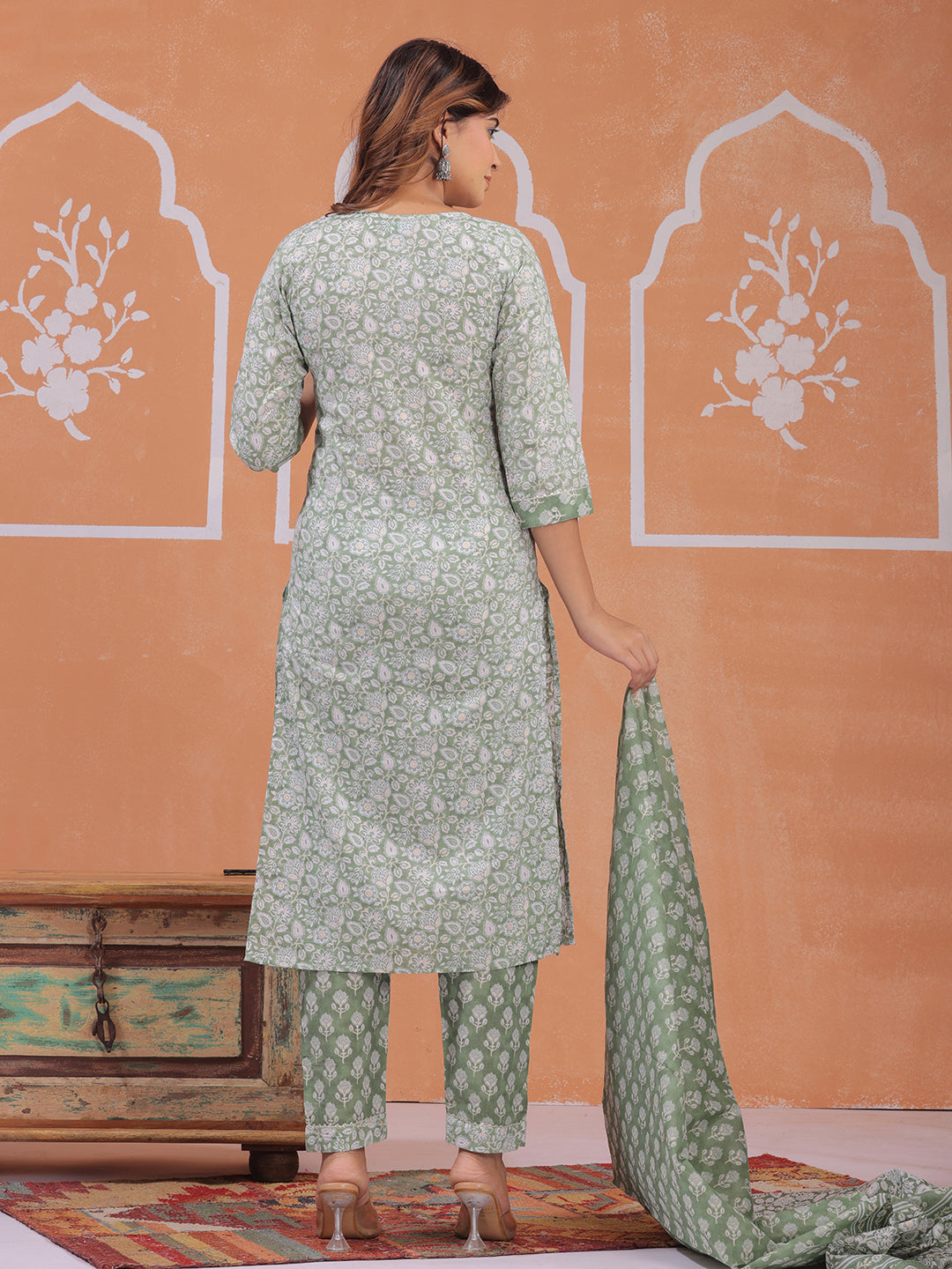 Floral printed green ethnic kurta set for women