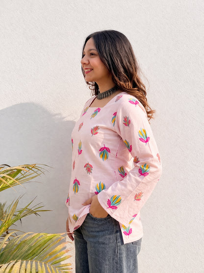 side slit short kurti top, stylish tredy print kurti top, hip lenght kurti, short kurti for girls for daily wear , casual wear short kurti, floral print kurti top, new arrival kurti , > Mitrika 