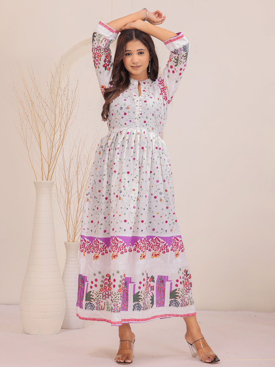 Stylish white floral printed dress with comfortable silhouette