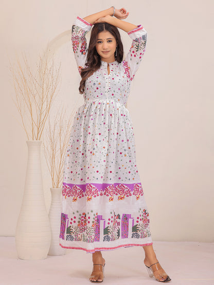 Stylish white floral printed dress with comfortable silhouette