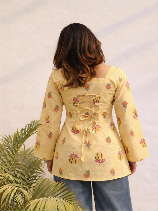 trendy square neck kurti top, stylish kurti for women , back corset kurti, bell sleeve kurti, hip  lenght short kurti top, all over printed kurti 